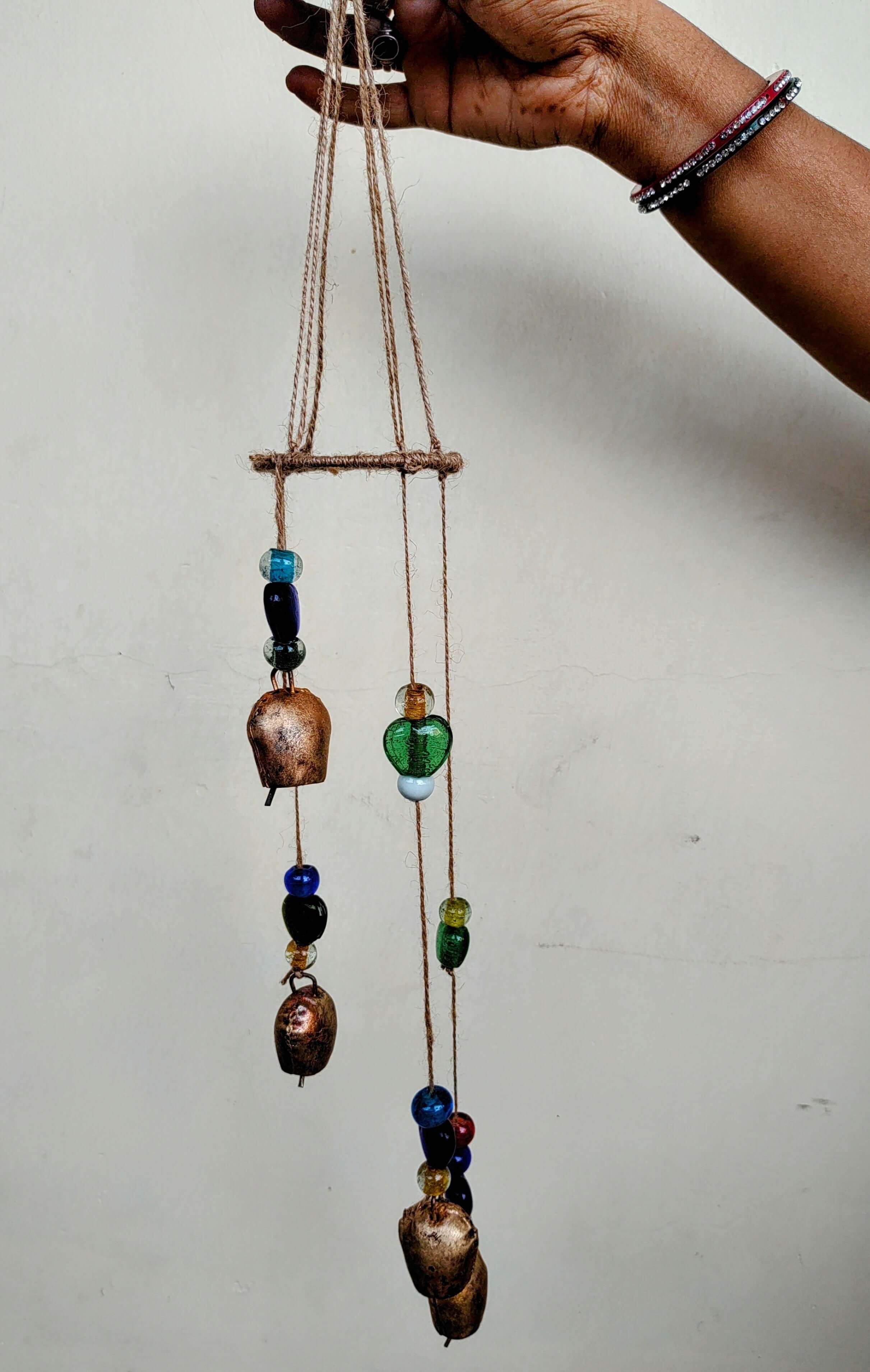 Rustic Vintage Tin Cow Bells Wind Chimes DécorWind chimes